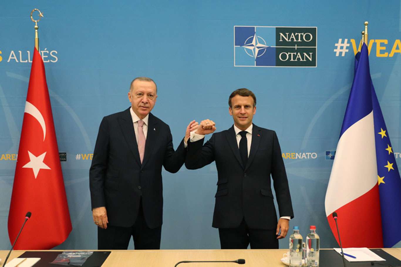Erdoğan meets with President Macron of France